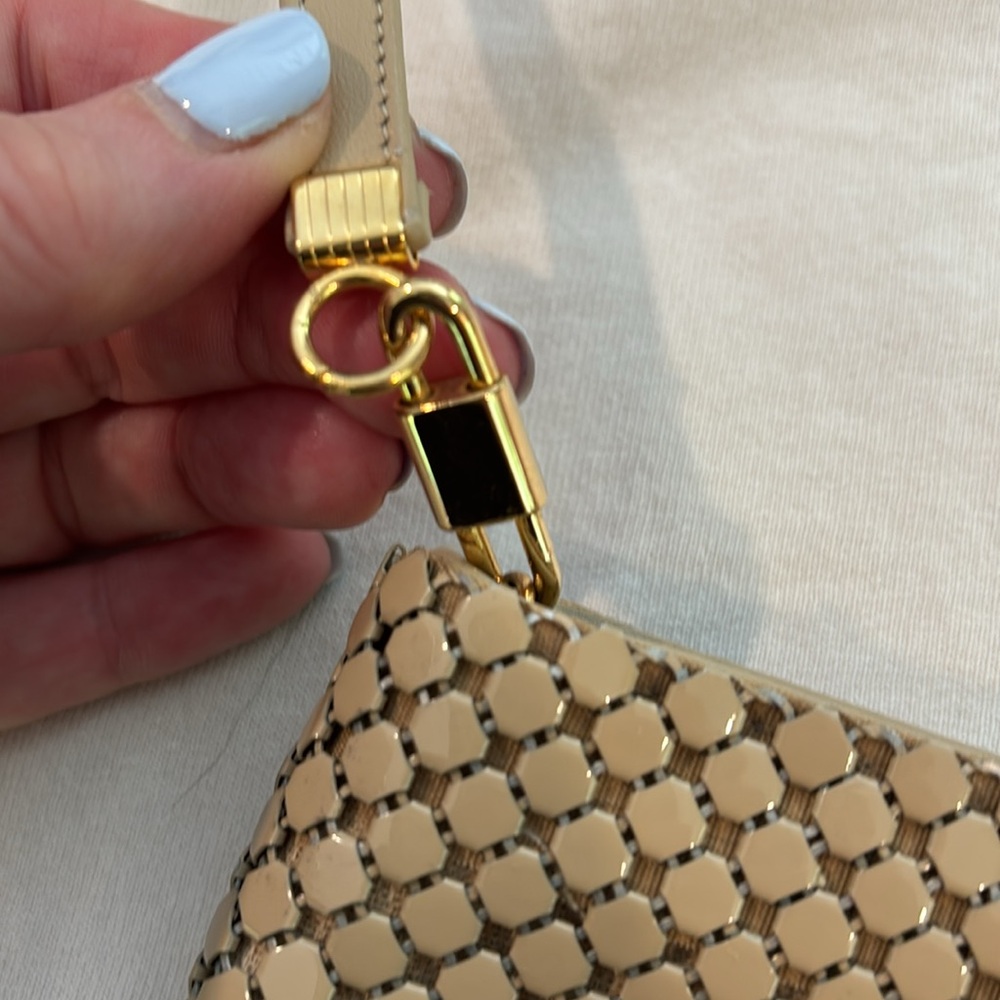 Whiting and Davis beige mesh zip closure convertible crossbody bag - Picture 5 of 14